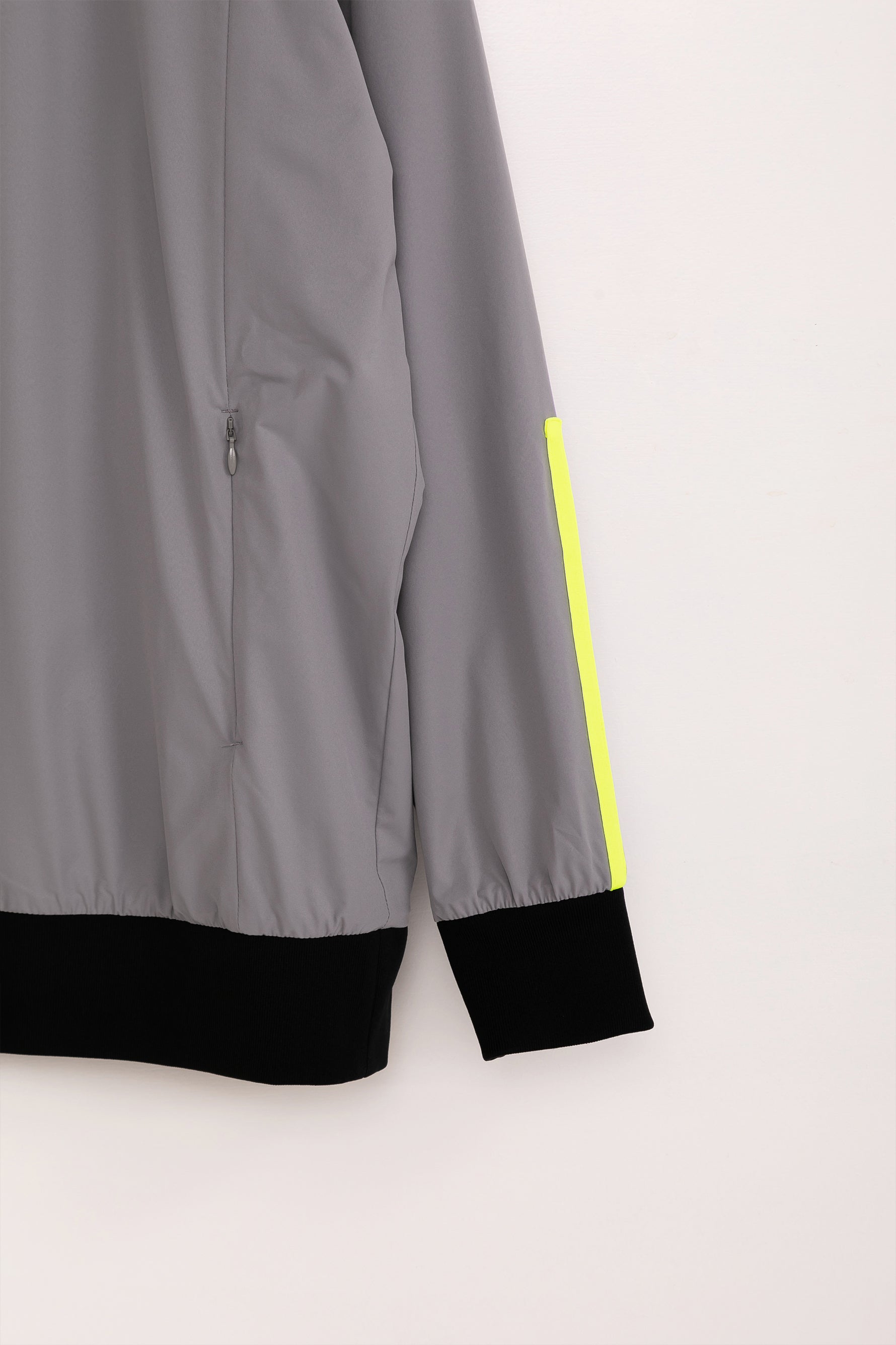 【50%OFF】ネオンラインリバーシブルブルゾン HBCA-17-1