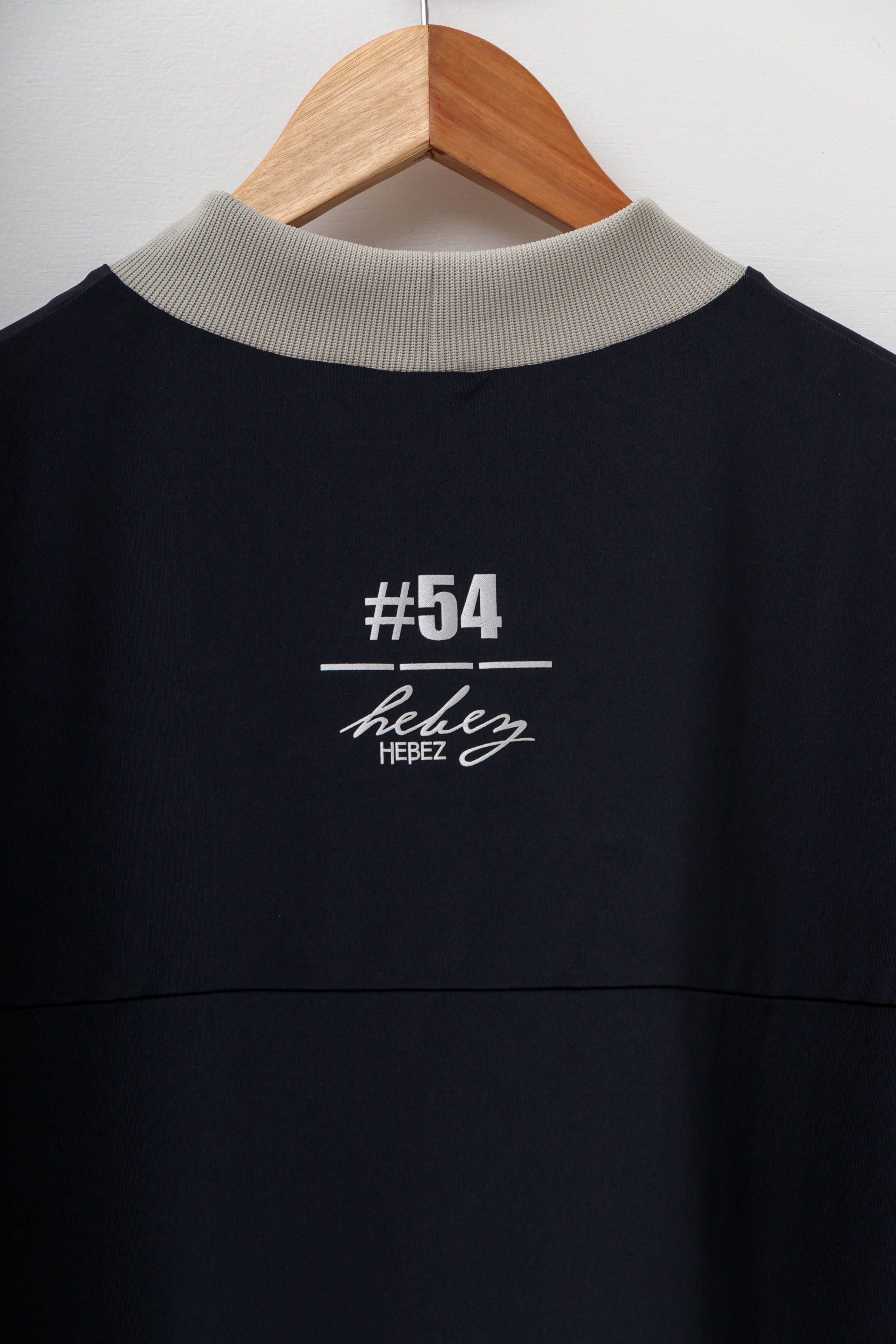 【50%OFF】リブ衿スラッシュバイカラーモック