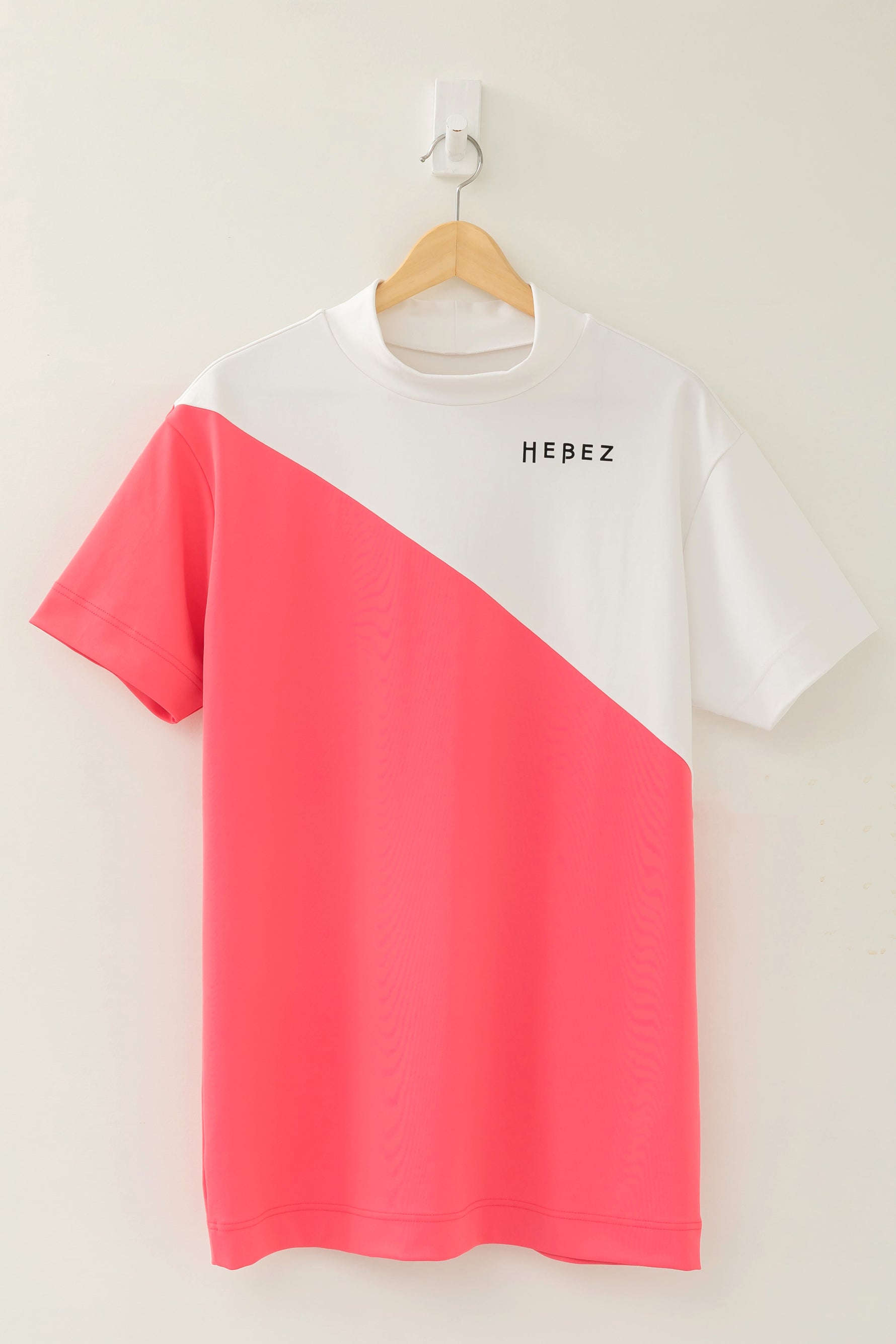 【50%OFF】スラッシュバイカラーモックネック