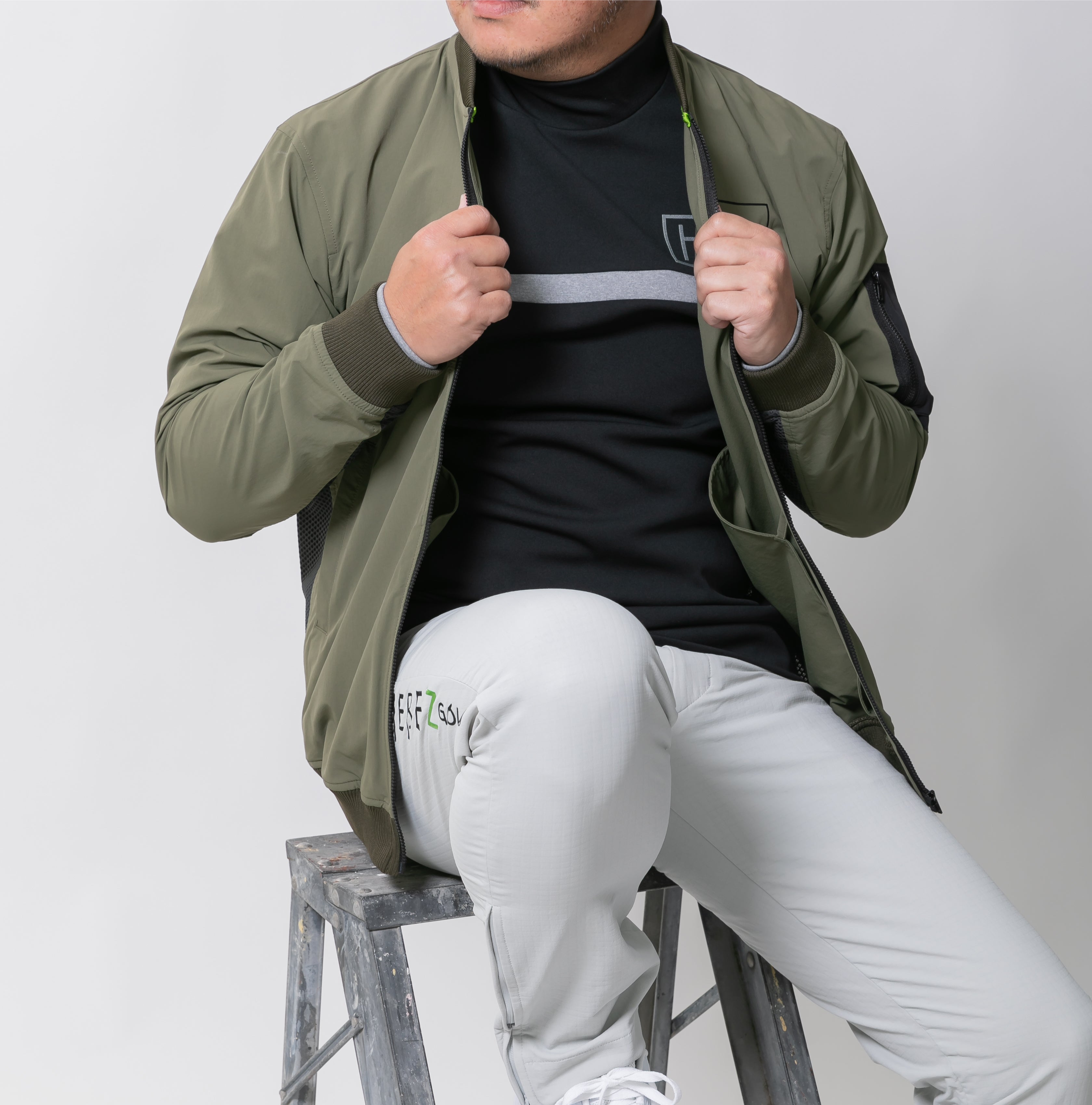 【50%OFF】メッシュ切り替えバックロゴブルゾン