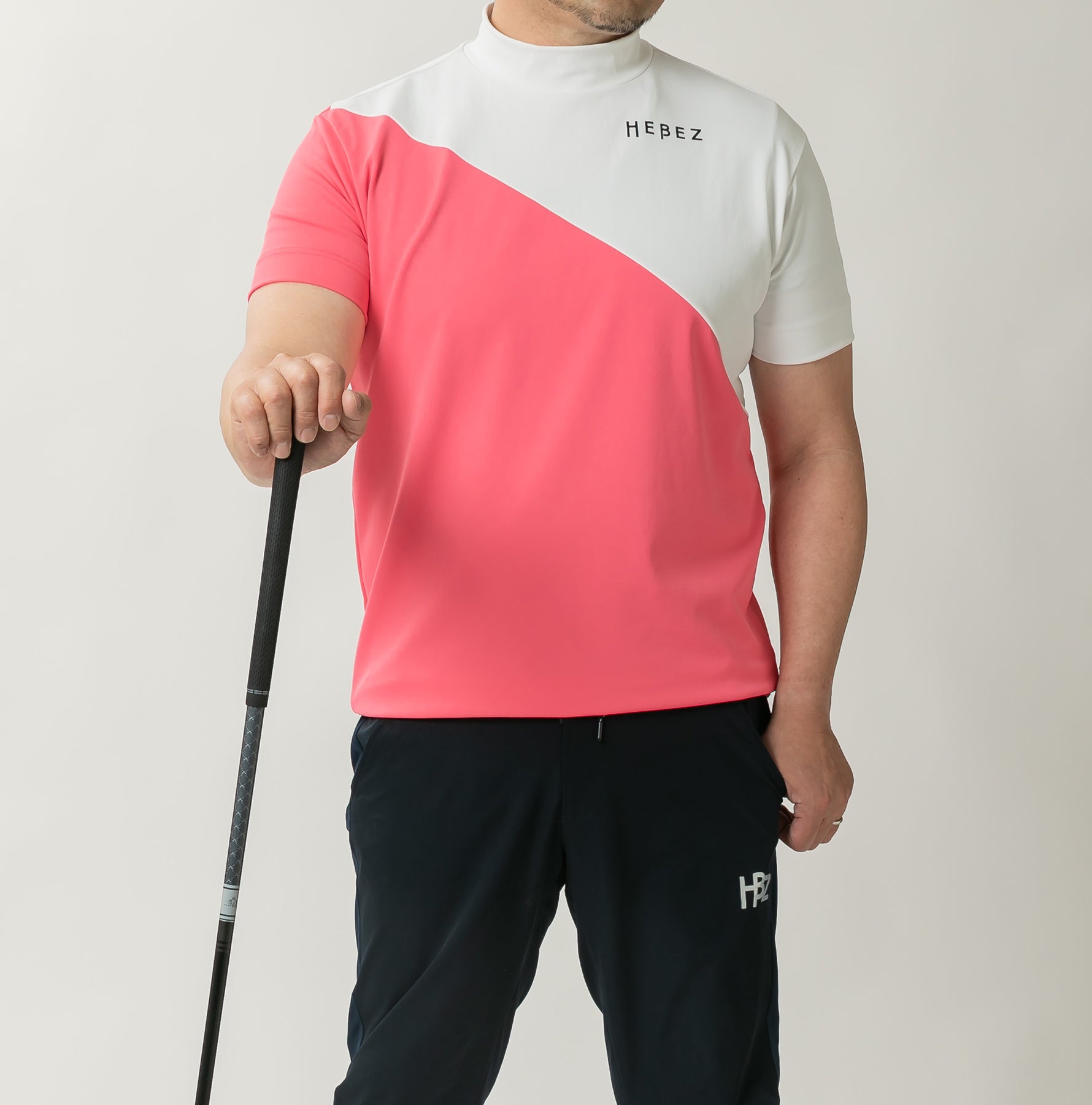 【50%OFF】スラッシュバイカラーモックネック