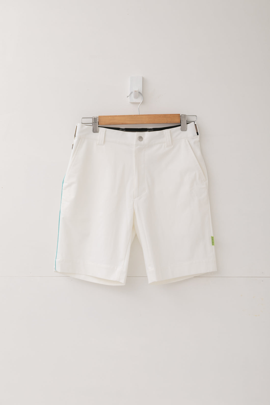 【50%OFF】ハイストレッチサイドラインショートパンツ