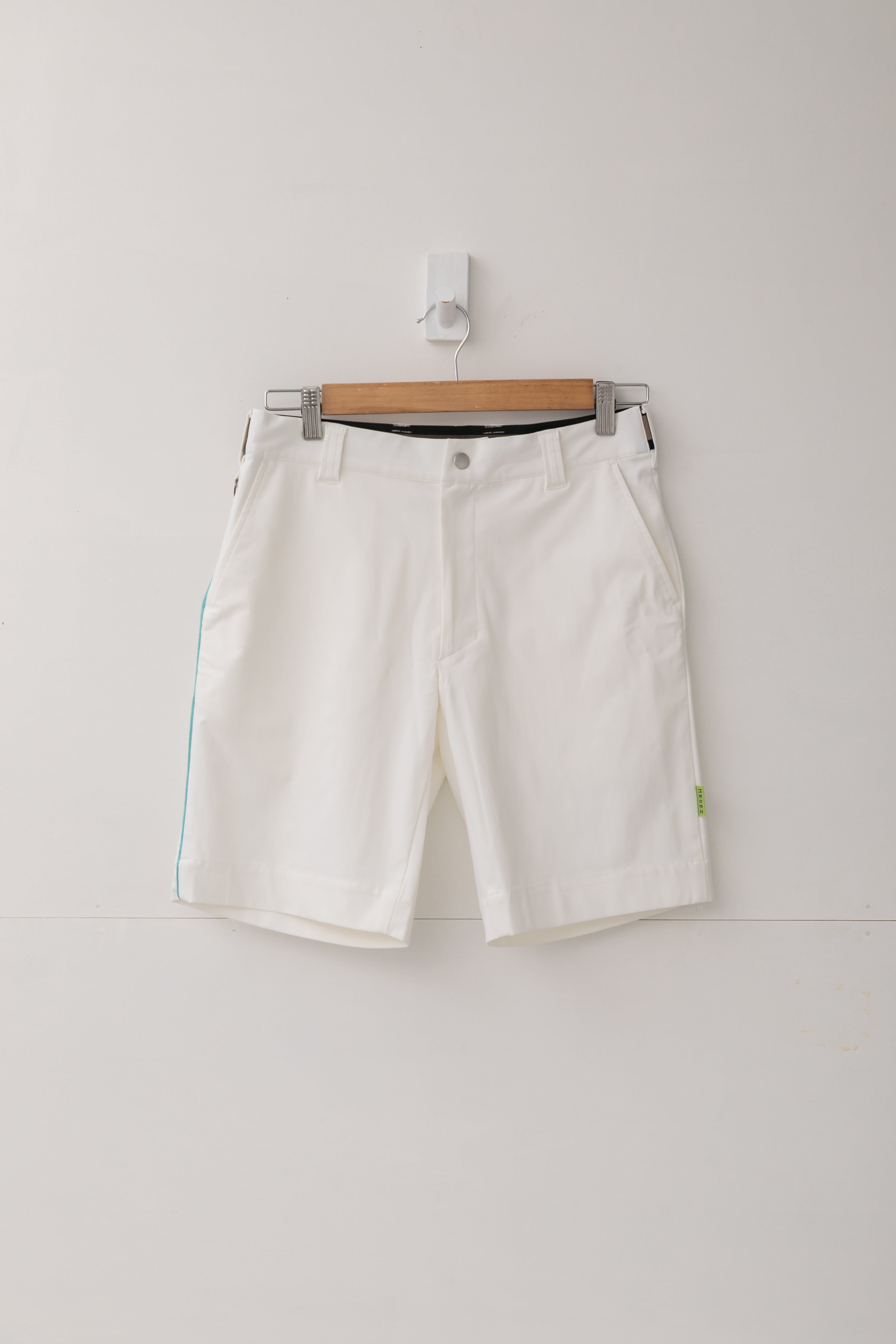 【50%OFF】ハイストレッチサイドラインショートパンツ