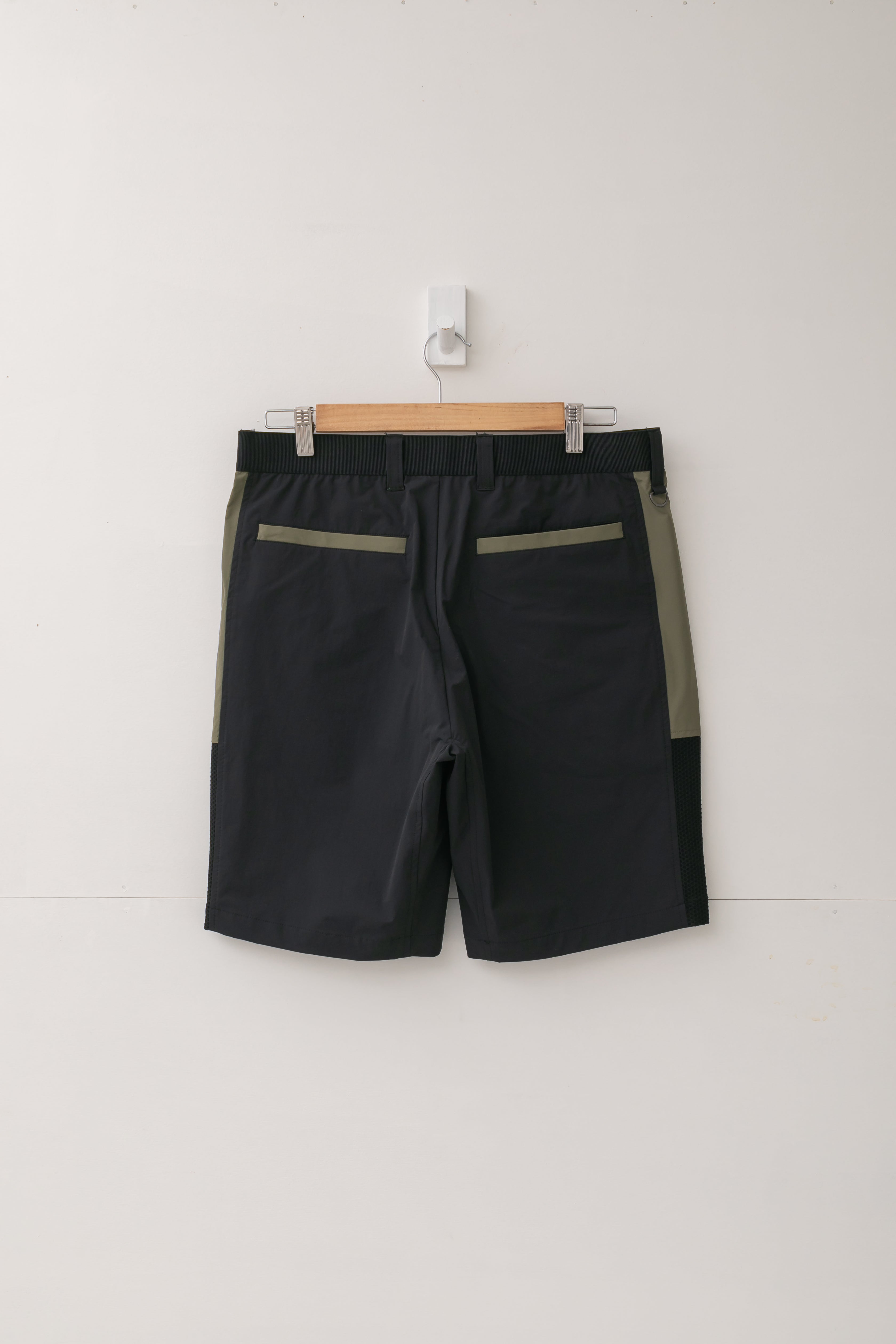 【50%OFF】メッシュ切り替えショートパンツ