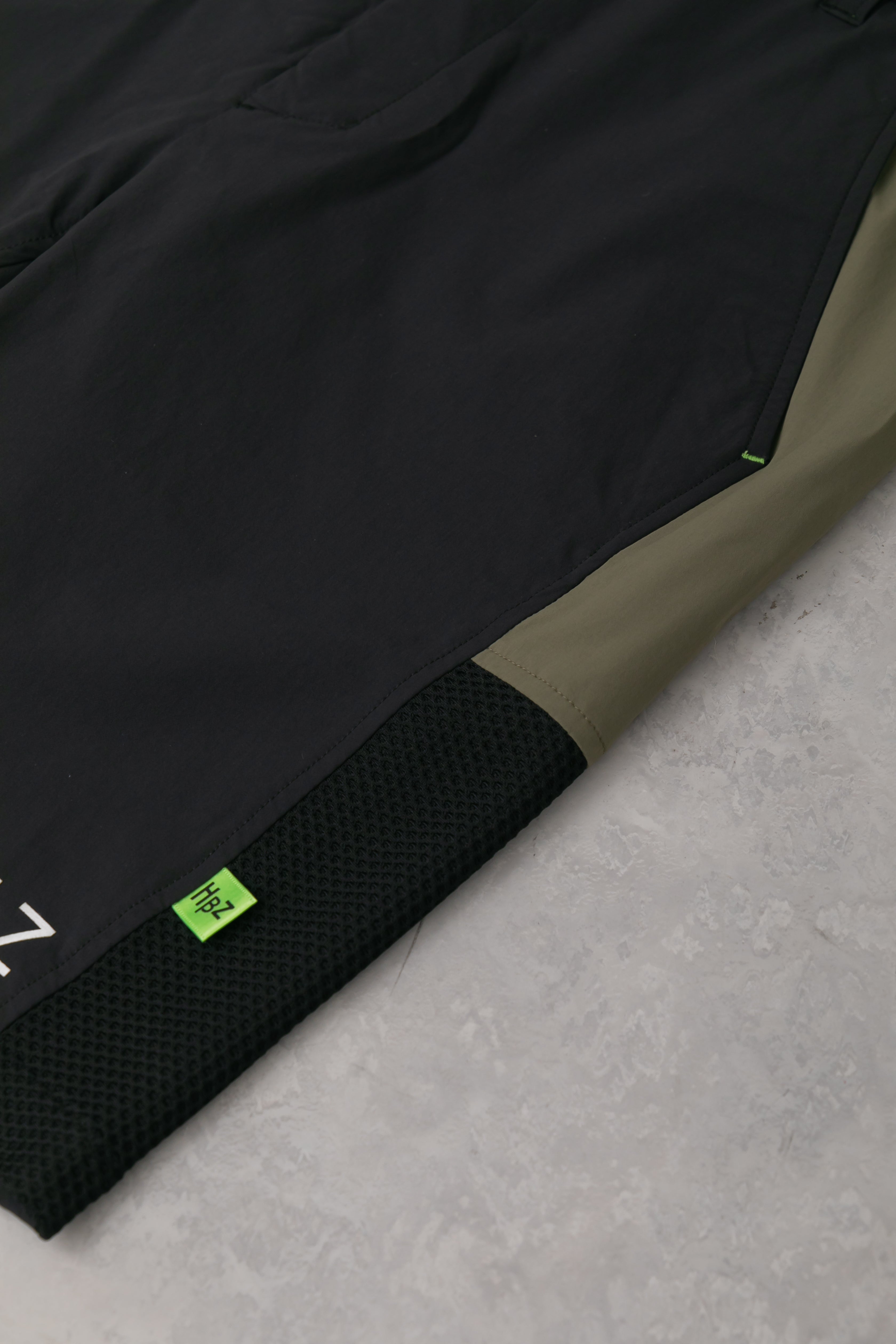 【50%OFF】メッシュ切り替えショートパンツ