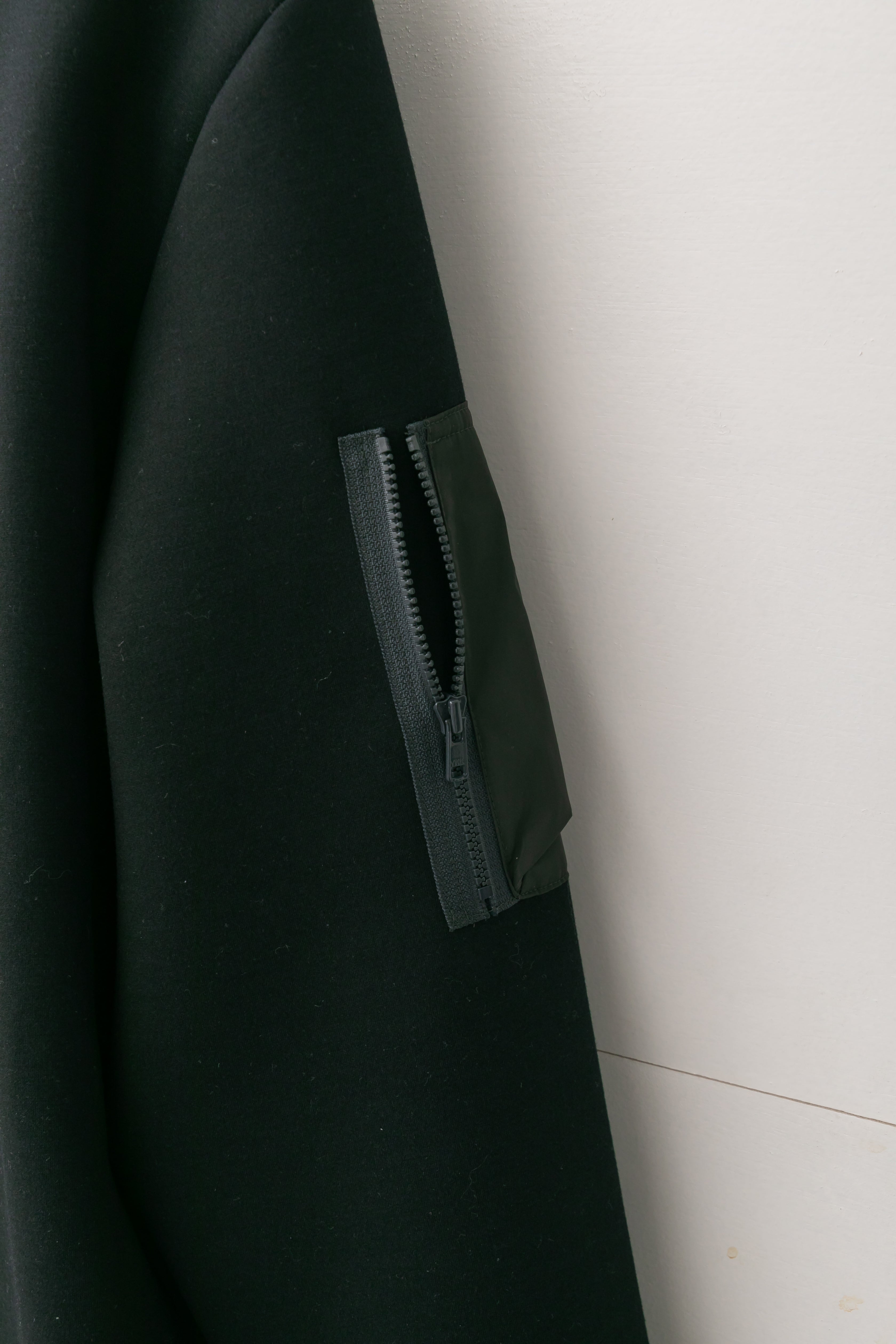 【50%OFF】タフタフーディダンボールTOPS