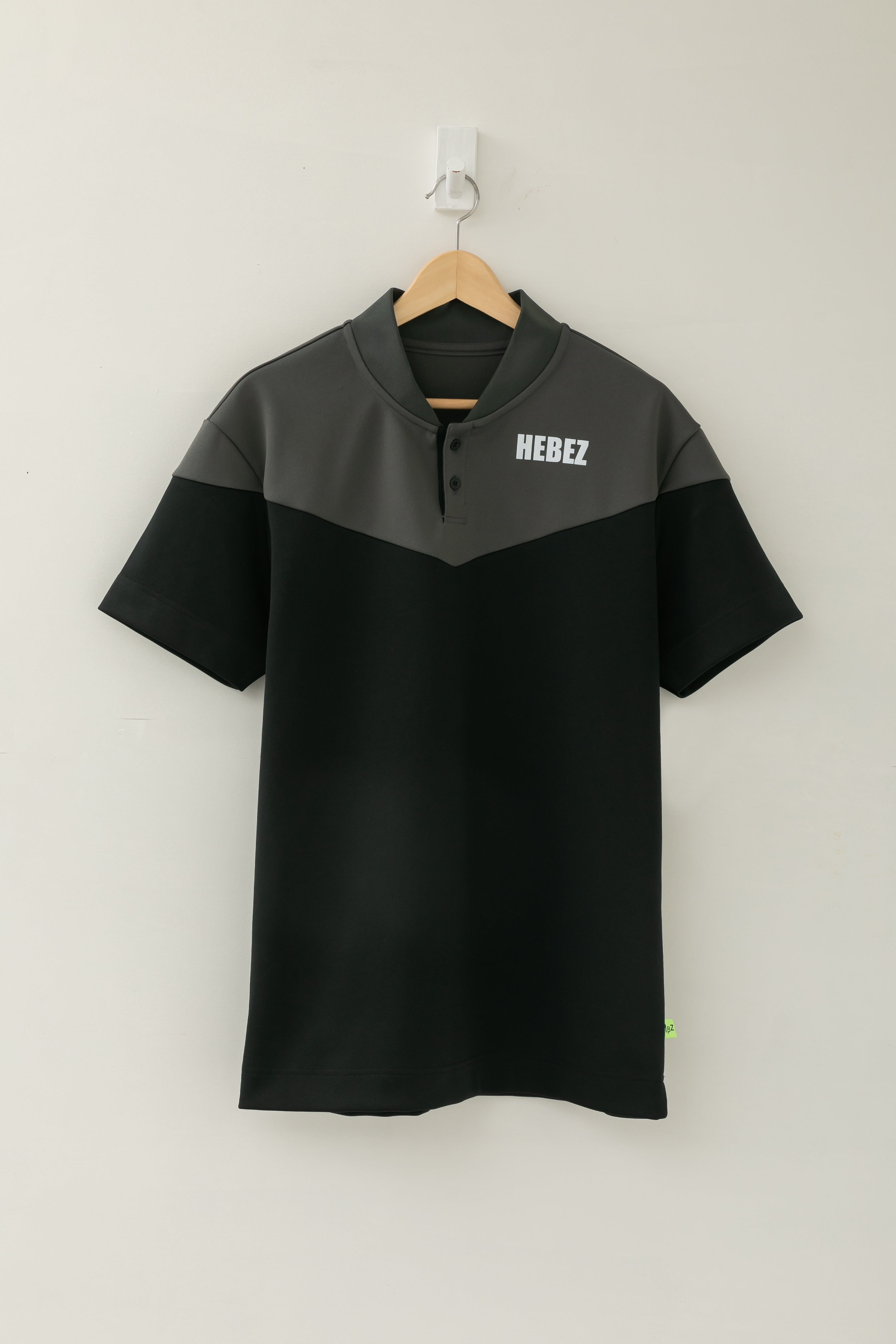 【50%OFF】メタプリントバイカラーラウンドネックポロ